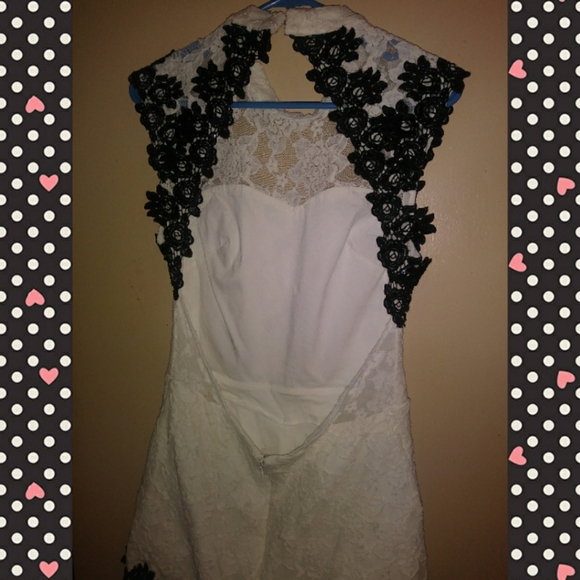 LACE ROMPER - Picture 3 of 8